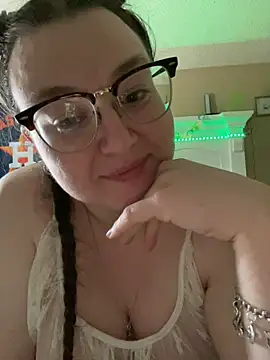 HTXBELLE online show from 03.08.25