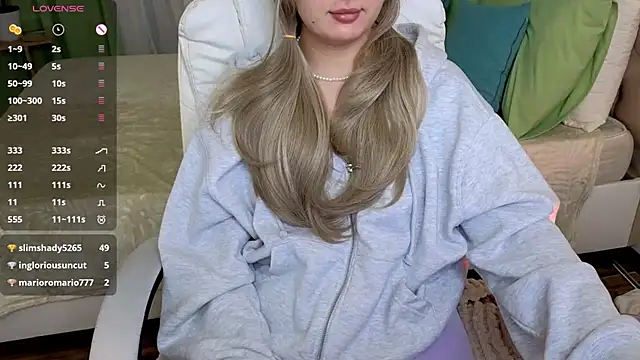 Snapshot of baby_debbie chatting on 02.21.25 baby debbie online show from 02.21.25