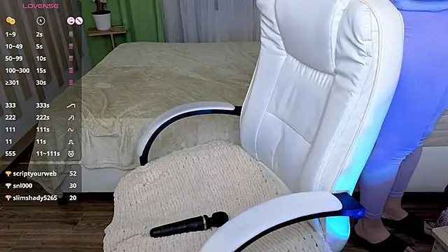 Snapshot of baby_debbie chatting on 02.21.25 baby debbie online show from 02.21.25