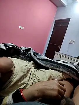 Snapshot of indian_couple4 chatting on 02.06.26 indian couple4 online show from 02.06.26