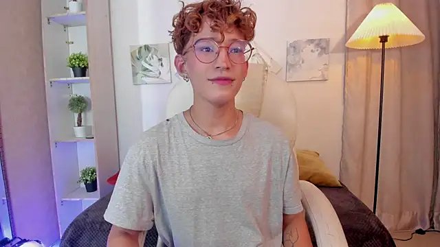 iiangel  online show from 12.02.25