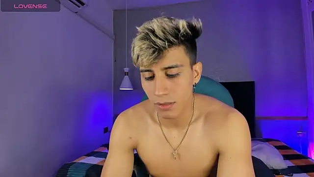 Allex Cano online show from 02.22.25