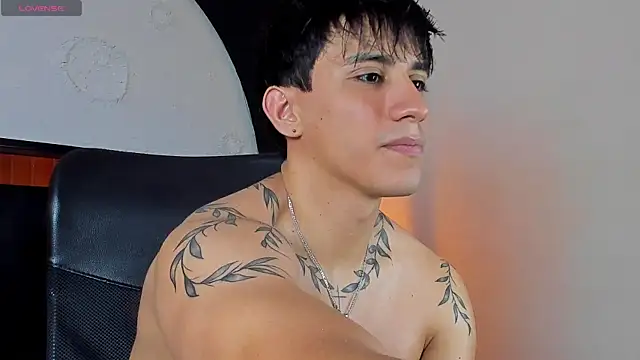 Allex Cano online show from 10.19.25