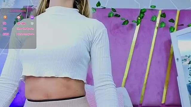 EmmyCortez online show from 09.23.25