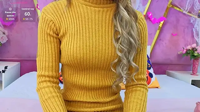 EmmyCortez online show from 10.17.25