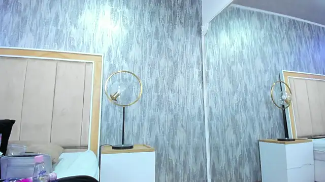 Snapshot of NahomyCarther chatting on 09.18.25 NahomyCarther online show from 09.18.25