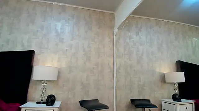 Snapshot of NahomyCarther chatting on 12.01.25 NahomyCarther online show from 12.01.25