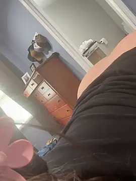 Snapshot of SirensKissss chatting on 02.27.25 SirensKissss online show from 02.27.25