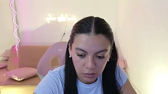 Coraline tay online show from 02.27.25