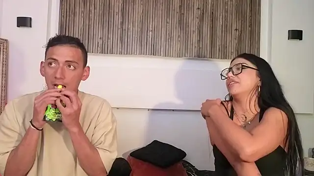 aron and paula online show from 10.31.25