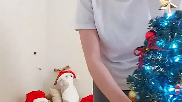 Elise Nyx online show from 12.17.25