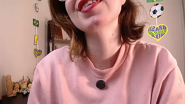 Snapshot of Elise_Nyx chatting on 06.12.26 Elise Nyx online show from 06.12.26
