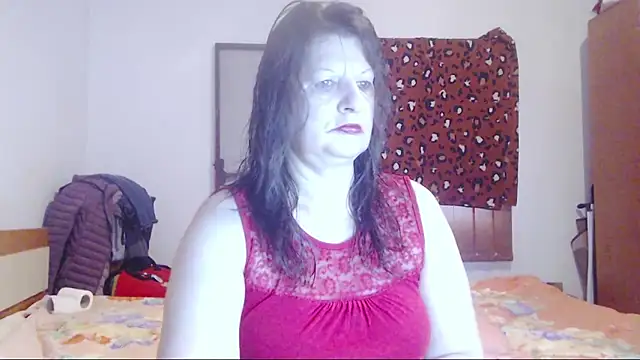 Snapshot of ExtasyMature chatting on 04.01.26 ExtasyMature online show from 04.01.26