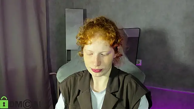 Snapshot of Sandra_Wi1son chatting on 09.11.25 Sandra Wi1son online show from 09.11.25