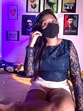 Snapshot of LOVELY__SMART__CPL chatting on 09.26.25 LOVELY SMART CPL online show from 09.26.25