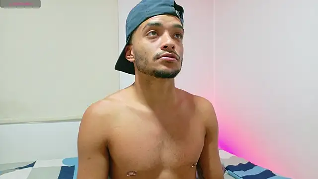 Snapshot of eross_chipre_ chatting on 01.17.26 eross chipre online show from 01.17.26