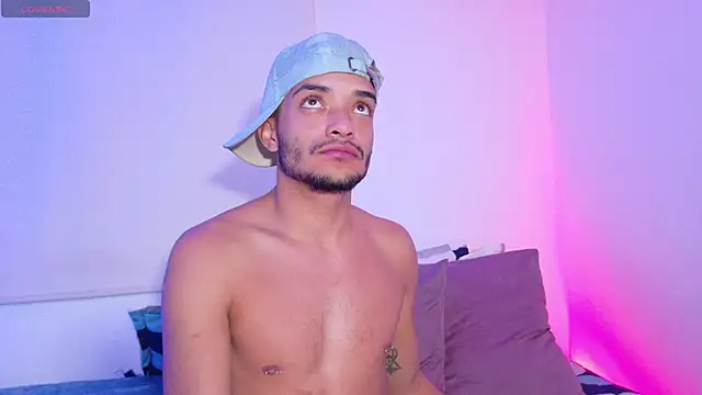 Snapshot of eross_chipre_ chatting on 01.19.26 eross chipre online show from 01.19.26