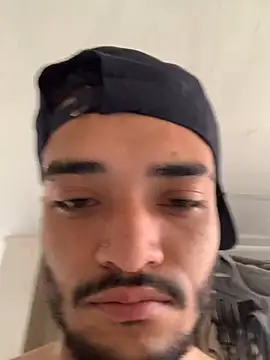 Snapshot of eross_chipre_ chatting on 02.14.26 eross chipre online show from 02.14.26