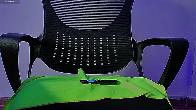 Donathoo1 online show from 03.17.25