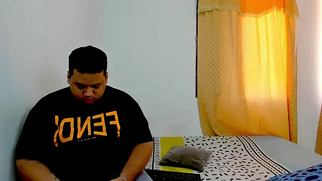 MICHAEL AND SHARON online show from 02.05.26