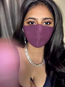 Dishasarmaa05 online show from 10.25.25