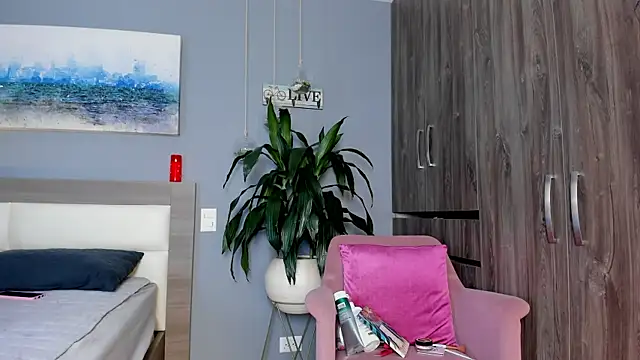 Ashly hills online show from 04.09.26
