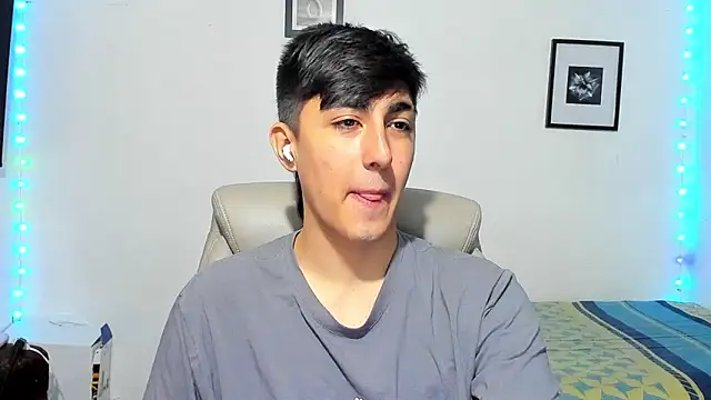 Snapshot of babymaik chatting on 11.01.25 babymaik online show from 11.01.25