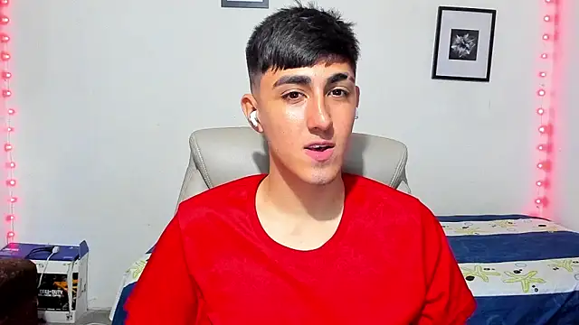 Snapshot of babymaik chatting on 11.08.25 babymaik online show from 11.08.25