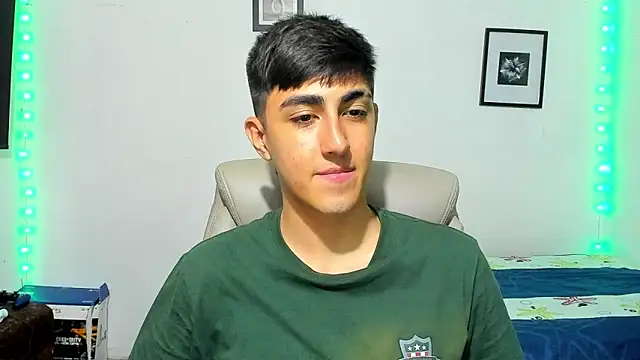 Snapshot of babymaik chatting on 11.14.25 babymaik online show from 11.14.25