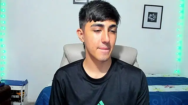 Snapshot of babymaik chatting on 11.18.25 babymaik online show from 11.18.25