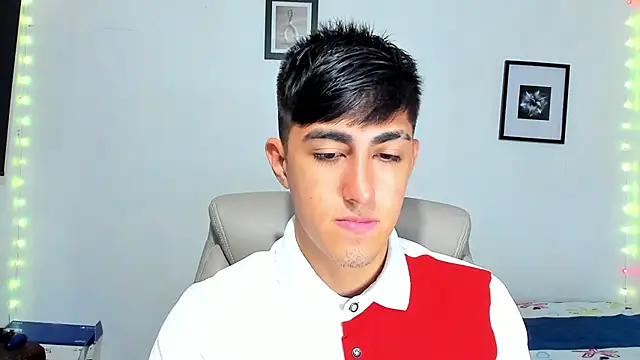 Snapshot of babymaik chatting on 11.29.25 babymaik online show from 11.29.25