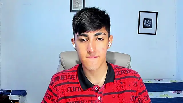 Snapshot of babymaik chatting on 12.03.25 babymaik online show from 12.03.25