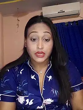 Snapshot of hotlovr chatting on 03.08.25 hotlovr online show from 03.08.25