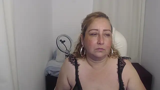 Mature 2025 online show from 03.12.25