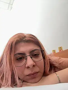 KittieHallo online show from 02.23.25