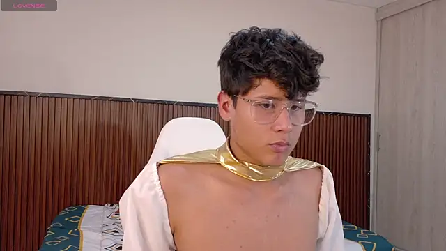 Snapshot of Raiden__Boy chatting on 02.26.25 Raiden Boy online show from 02.26.25