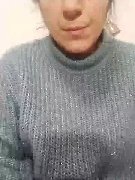 Snapshot of sokiee chatting on 03.22.25 sokiee online show from 03.22.25