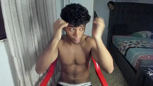 Snapshot of Fox2evans chatting on 02.06.26 Fox2evans online show from 02.06.26