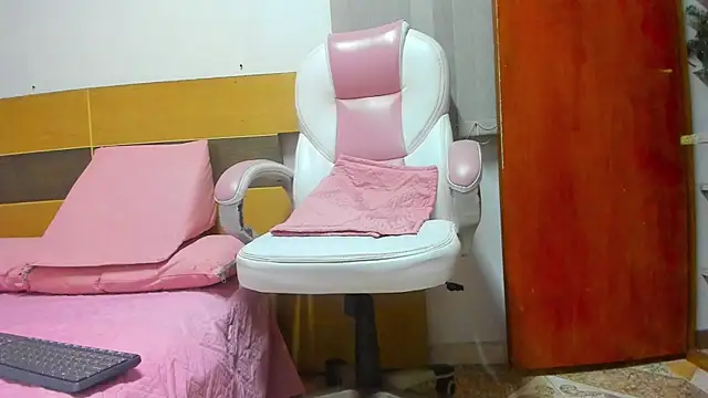 Snapshot of abigail_fx chatting on 03.11.25 abigail fx online show from 03.11.25