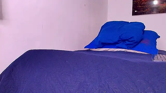 Snapshot of abigail_fx chatting on 10.22.25 abigail fx online show from 10.22.25