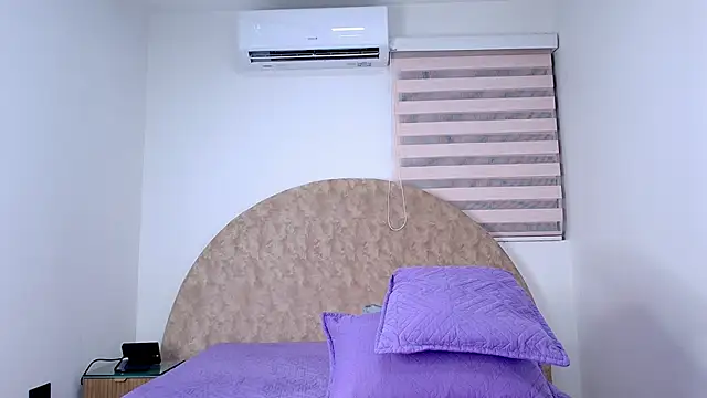 Snapshot of abigail_fx chatting on 11.21.25 abigail fx online show from 11.21.25