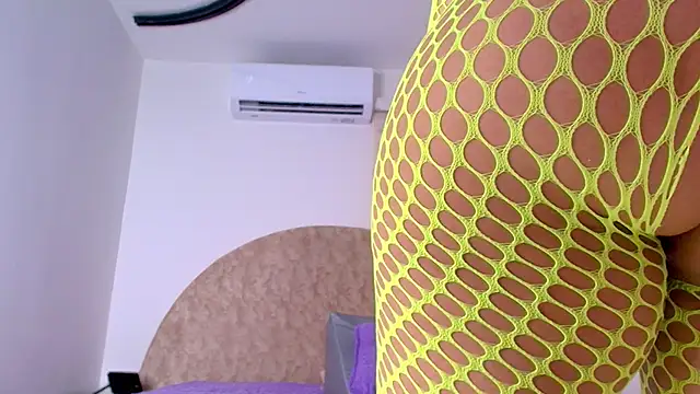 Snapshot of abigail_fx chatting on 11.26.25 abigail fx online show from 11.26.25