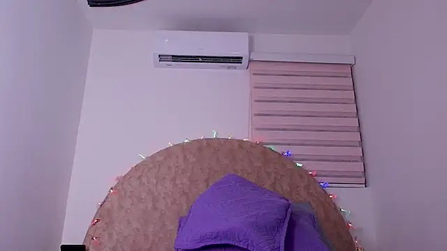 Snapshot of abigail_fx chatting on 12.03.25 abigail fx online show from 12.03.25