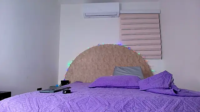 Snapshot of abigail_fx chatting on 12.05.25 abigail fx online show from 12.05.25