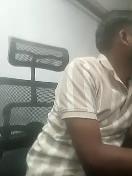 Snapshot of khushi9232 chatting on 02.19.25 khushi9232 online show from 02.19.25