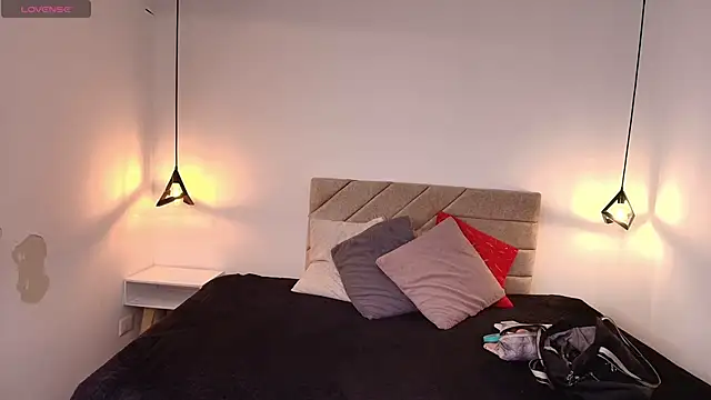 Natasha rose   online show from 04.18.26