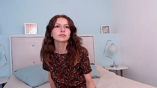 Snapshot of Sunshine_gh1 chatting on 10.14.25 Sunshine gh1 online show from 10.14.25