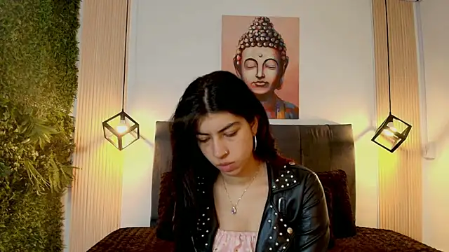 Cassie bloom online show from 01.05.26