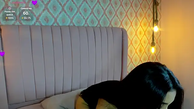 SOPHIATRISTA online show from 03.01.25