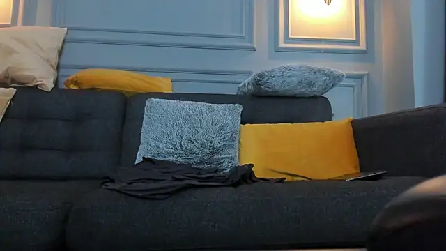 BridgitteBia online show from 03.04.25